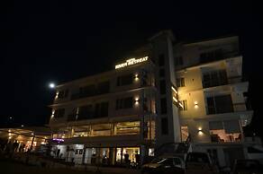 Hotel River Retreat