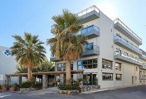 Pollis Hotel