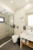 Pollis Hotel