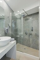 Pollis Hotel