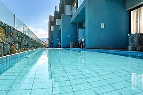 Pollis Hotel