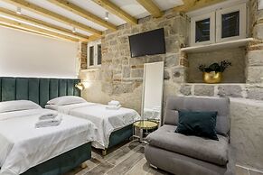 Luxury Rooms Miara in City Centre