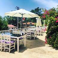 Silver Pine Hotel