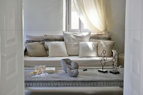 Alia Mansion by K&K