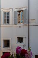 Navona Home