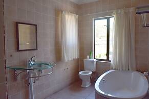 Mthunzi Lodge