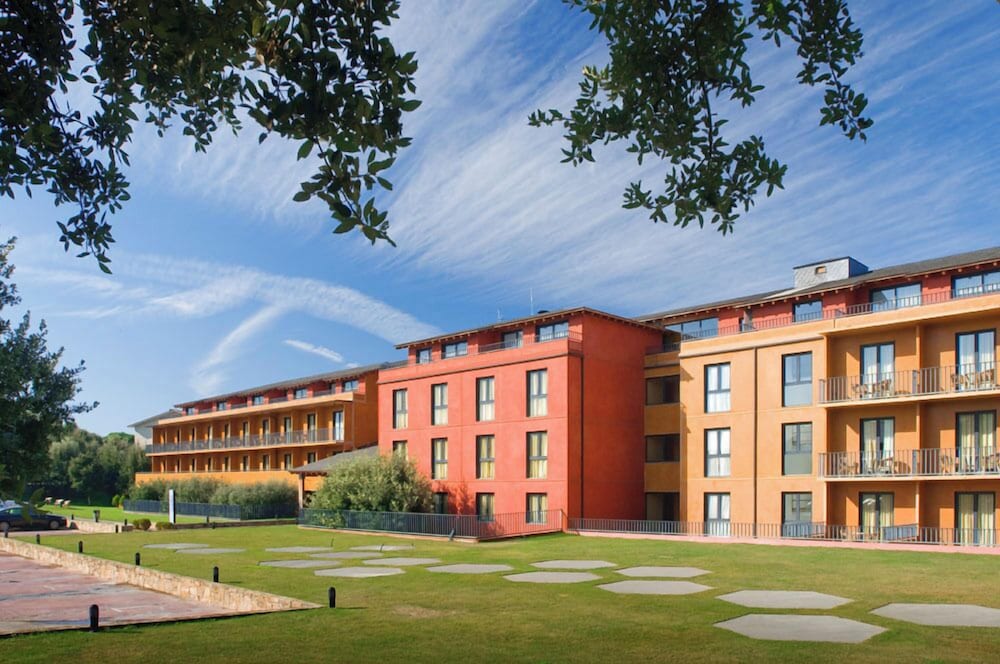 Montanyá Hotel