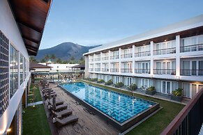 Santika Premiere Hotel Garut