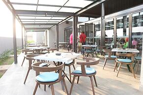 Santika Premiere Hotel Garut