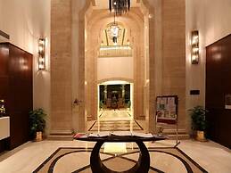 DLF Club 5