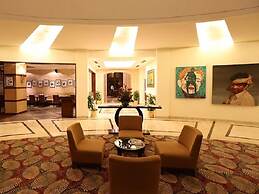 DLF Club 5