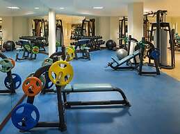 DLF Club 5