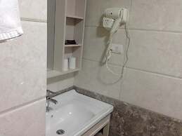 Hacinco Hotel