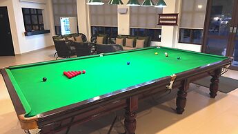 DLF Club 3