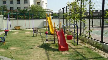 DLF Club 3