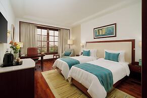 DLF Club 3