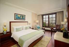 DLF Club 3
