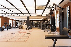 DLF Club 4