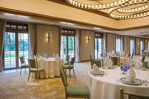 DLF Club 4