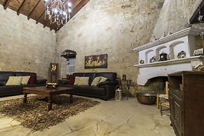 Dioni Palace