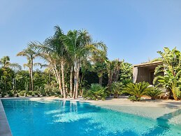 Biblos Beach Resort Alaçatı