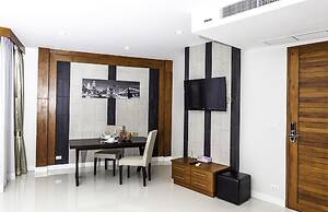Q Kata Residence