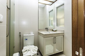Q Kata Residence
