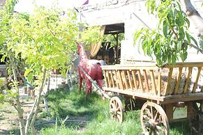 Machanents Art Hotel