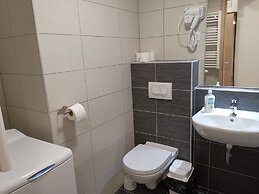 Corvin Holiday Apartment Hotel