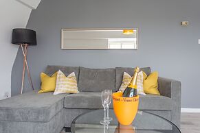 The Manor Suite