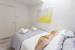 The Manor Suite