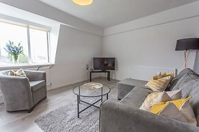 The Manor Suite