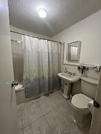 Studio Chateau - Manor Park, Kingston 8