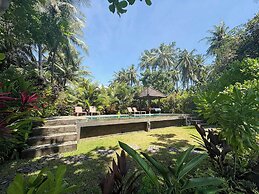 Devi's Place Tejakula