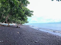 Devi's Place Tejakula