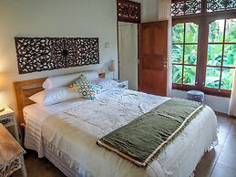 Devi's Place Tejakula