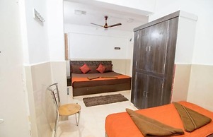 Hotel Travellers Inn