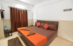 Hotel Travellers Inn