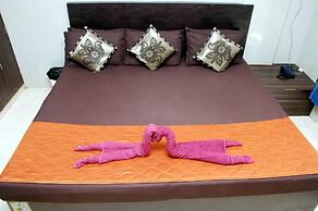 Hotel Travellers Inn