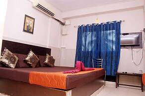 Hotel Travellers Inn