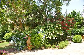 Emel Pension