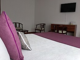 Regines Hotel