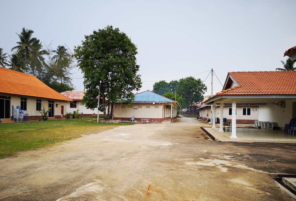 Marang Village Resort & Spa