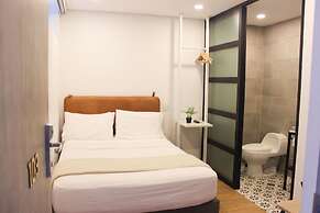 574 Hotel