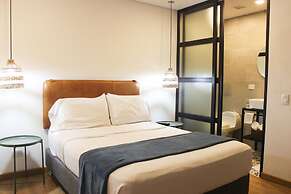 574 Hotel