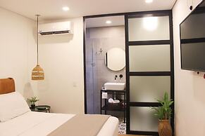 574 Hotel