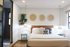 574 Hotel