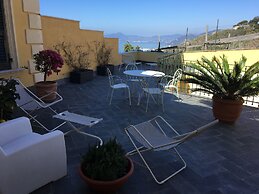 Villa Riviera Resort