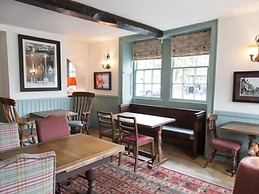 The Kings Arms Hotel - Inn