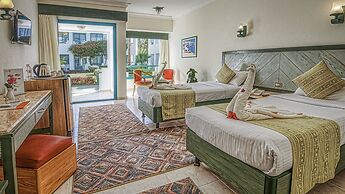 Falcon Hills Hotel